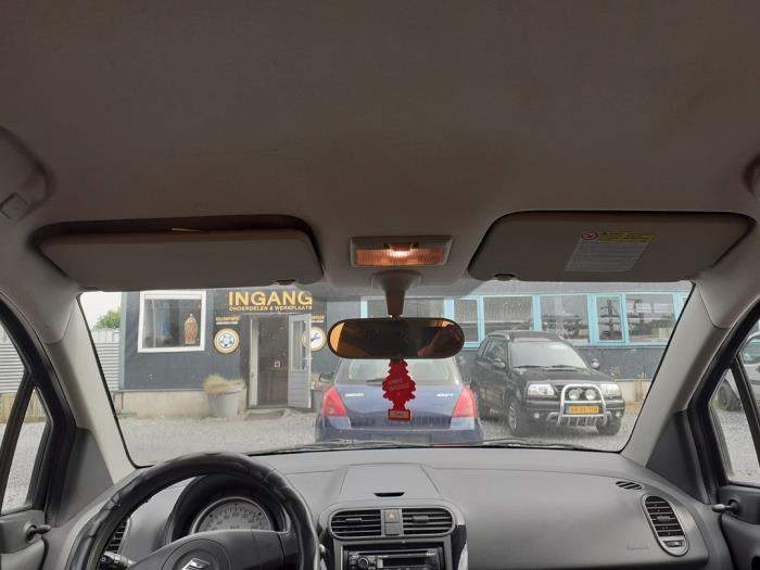 Suzuki Splash 1.0 12V Skrotfordon (2009, ROOD)