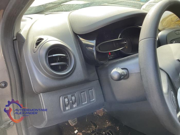 Renault Clio IV 1.5 dCi 75 FAP Sloopvoertuig (2015, Grijs)