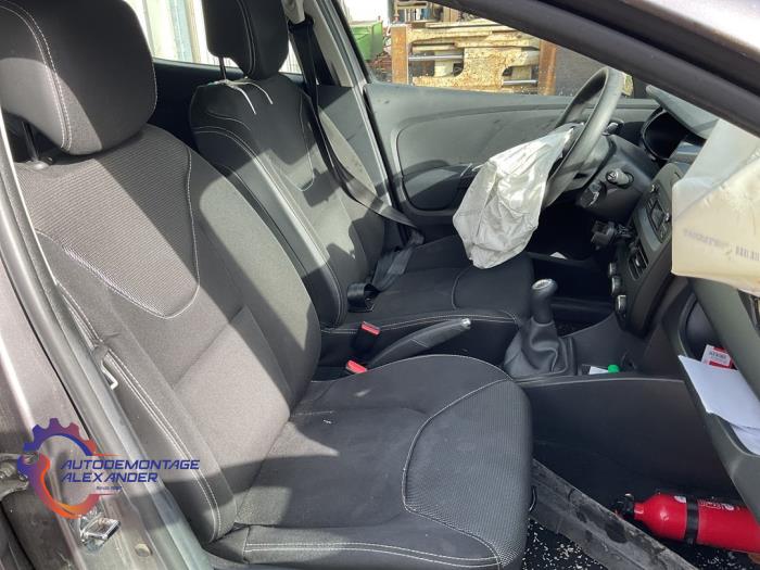 Renault Clio IV 1.5 dCi 75 FAP Sloopvoertuig (2015, Grijs)