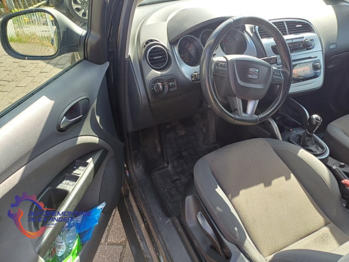 Seat Altea XL 1.4 TSI 16V Skrotfordon (2009, ZWART)