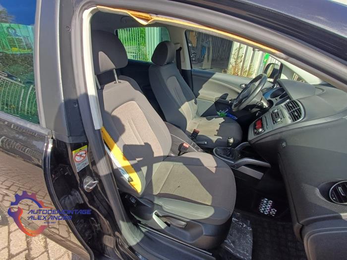 Seat Altea XL 1.4 TSI 16V Skrotfordon (2009, ZWART)