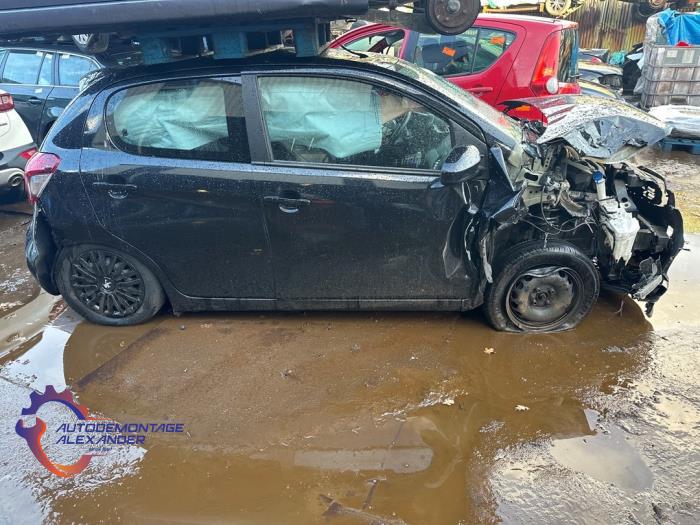 Peugeot 108 1.0 12V VVT-i Sloopvoertuig (2018, Zwart)