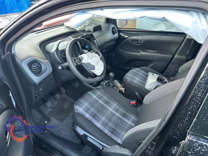 Peugeot 108 1.0 12V VVT-i Sloopvoertuig (2018, Zwart)