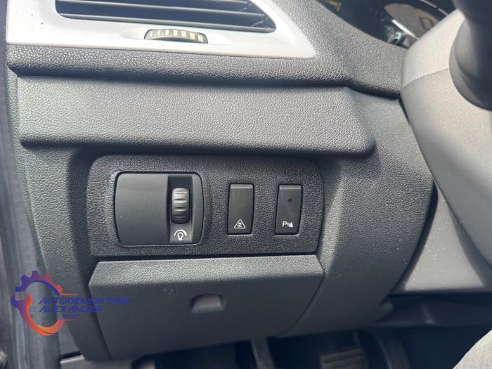 Renault Megane III Grandtour 1.4 16V TCe 130 Sloopvoertuig (2010, Grijs)