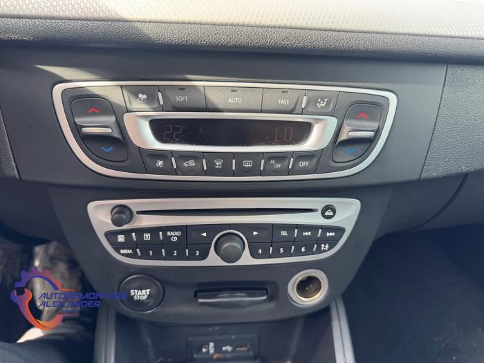 Renault Megane III Grandtour 1.4 16V TCe 130 Sloopvoertuig (2010, Grijs)