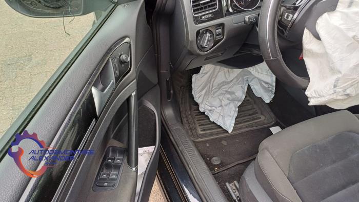 Volkswagen Golf VII 1.2 TSI 16V Sloopvoertuig (2014, Metallic, Zwart)