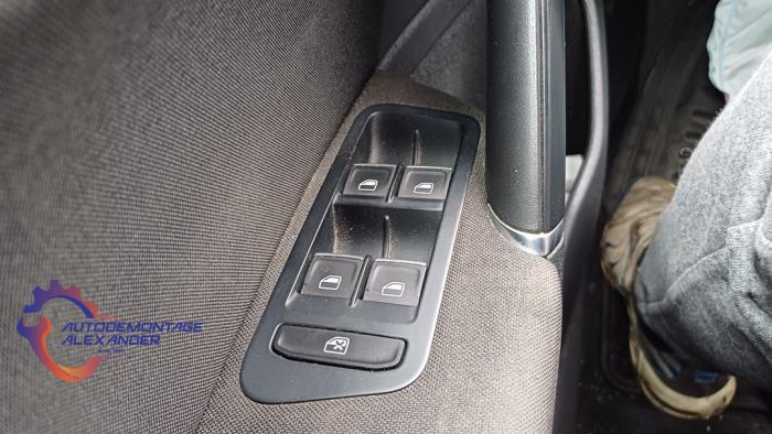 Volkswagen Golf VII 1.2 TSI 16V Sloopvoertuig (2014, Metallic, Zwart)