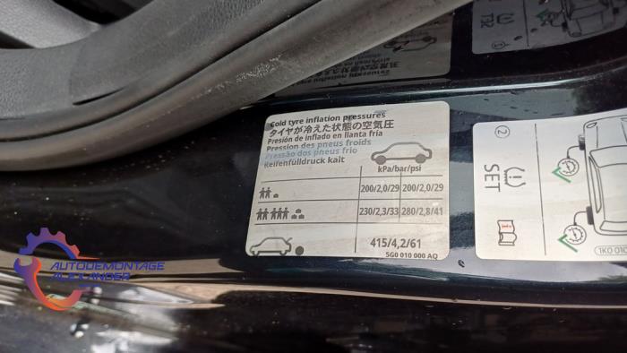 Volkswagen Golf VII 1.2 TSI 16V Sloopvoertuig (2014, Metallic, Zwart)