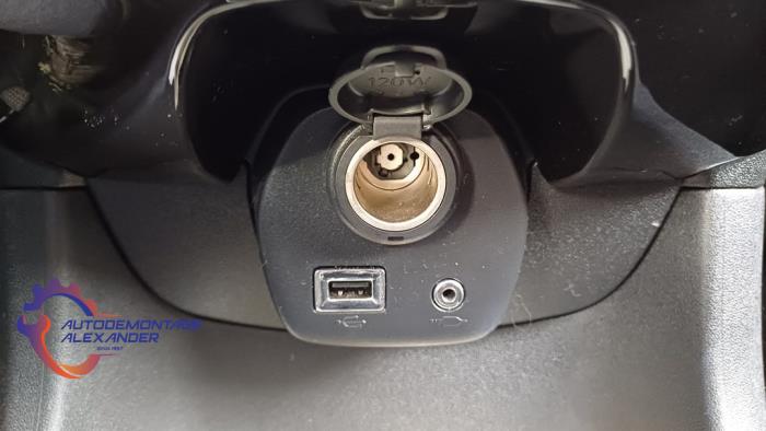 Citroen C1 1.2 PureTech 82 12V Sloopvoertuig (2015, Grijs)