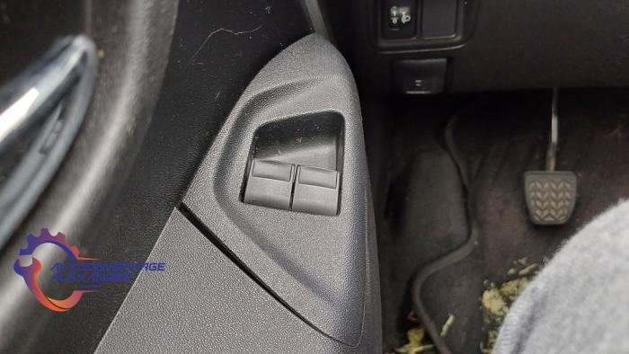 Citroen C1 1.2 PureTech 82 12V Sloopvoertuig (2015, Grijs)