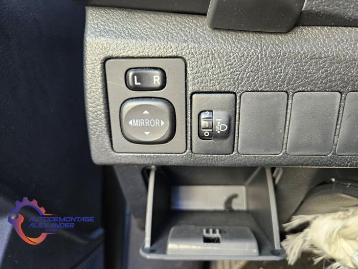 Toyota Auris Touring Sports 1.3 VVT-I 16V Sloopvoertuig (2016, Grijs)