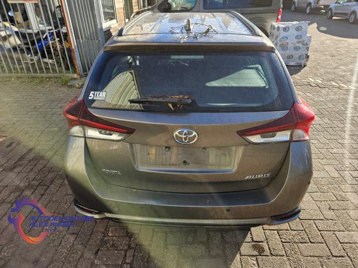 Toyota Auris Touring Sports 1.3 VVT-I 16V Sloopvoertuig (2016, Grijs)