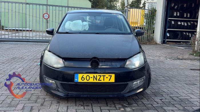 Volkswagen Polo V 1.2 TDI 12V BlueMotion Skrotfordon (2011, ZWART)