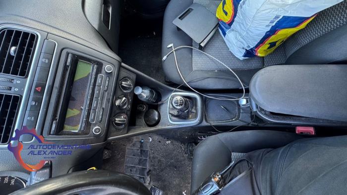 Volkswagen Polo V 1.2 TDI 12V BlueMotion Skrotfordon (2011, ZWART)