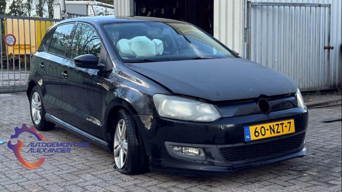 Volkswagen Polo V 1.2 TDI 12V BlueMotion Skrotfordon (2011, ZWART)