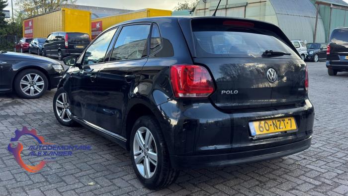 Volkswagen Polo V 1.2 TDI 12V BlueMotion Skrotfordon (2011, ZWART)