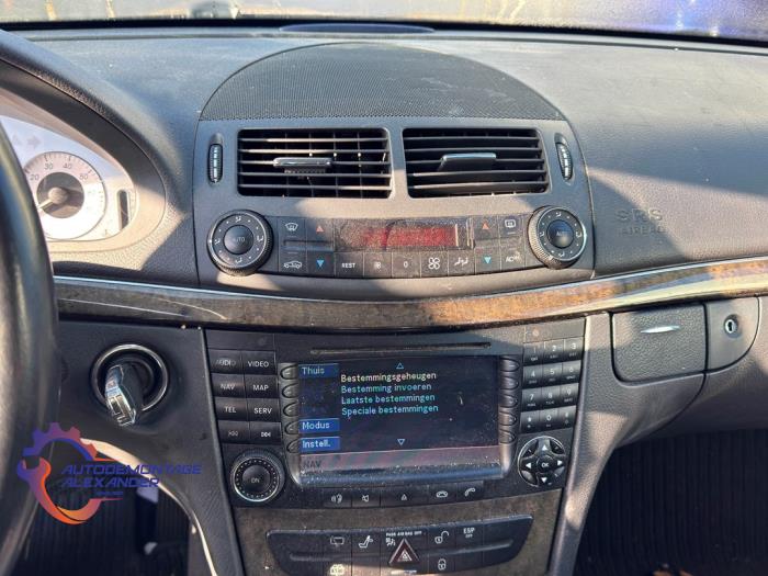 Mercedes E Combi 2.6 E-240 V6 18V Sloopvoertuig (2005, Zwart)