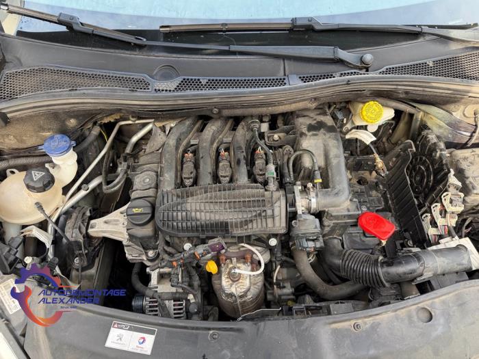 Peugeot 208 I 1.2 Vti 12V PureTech 82 Samochód złomowany (2016)