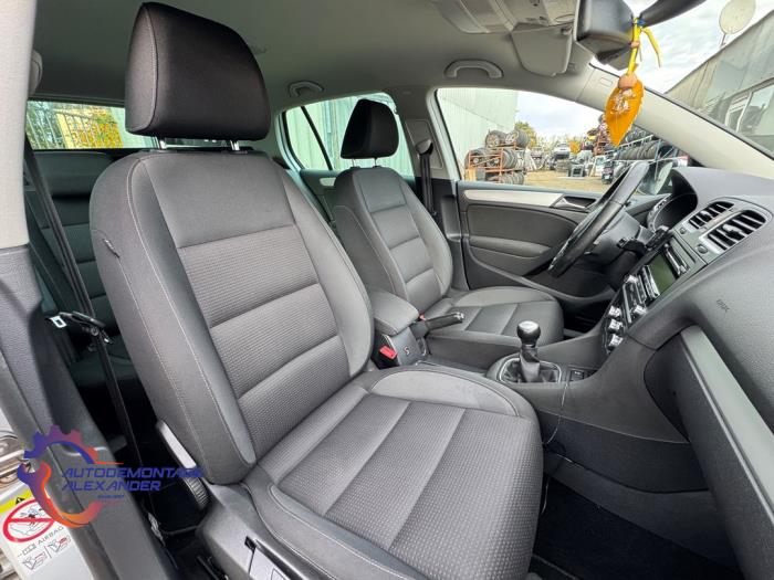 Volkswagen Golf VI 1.2 TSI BlueMotion Sloopvoertuig (2010, Zilvergrijs)