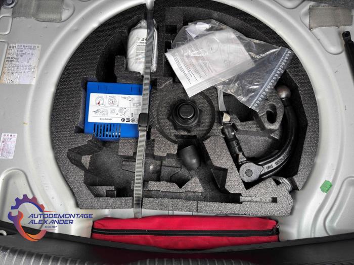 Volkswagen Golf VI 1.2 TSI BlueMotion Sloopvoertuig (2010, Zilvergrijs)