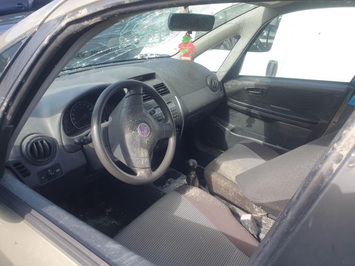 Fiat Sedici 1.6 16V Dynamic Samochód złomowany (2008, Bez)