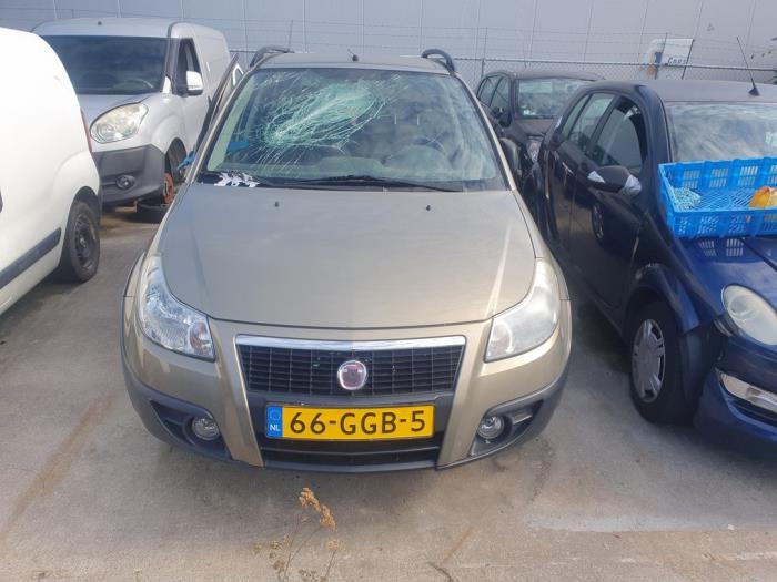 Fiat Sedici 1.6 16V Dynamic Samochód złomowany (2008, Bez)