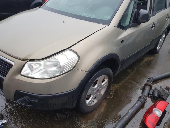 Fiat Sedici 1.6 16V Dynamic Samochód złomowany (2008, Bez)