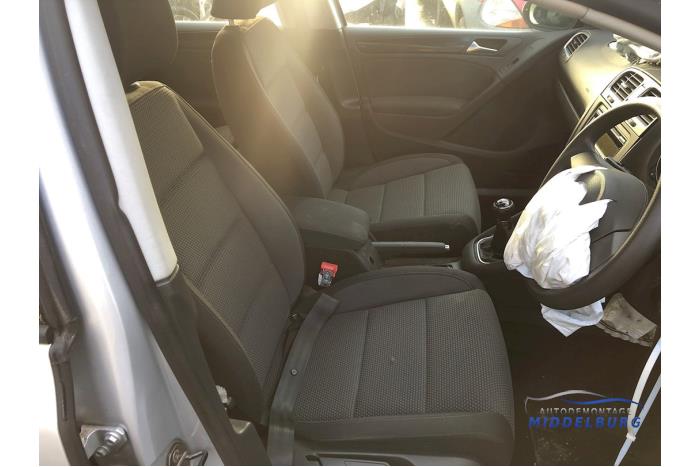 Volkswagen Golf VI 1.4 TSI 122 16V Skrotfordon (2009, REFLEXSILBER METALLIC)