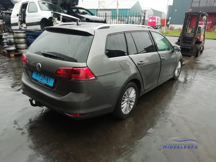 Volkswagen Golf VII Variant 1.6 TDI BlueMotion 16V Skrotfordon (2014, GRIJS)