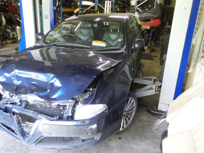 Alfa Romeo GT Sloopvoertuig (2005, Metallic, Blauw)