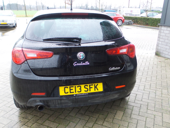 Alfa Romeo Giulietta 1.4 TB 16V MultiAir Skrotfordon (2013, ZWART UNI)
