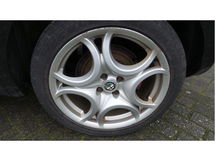 Alfa Romeo MiTo 1.4 Turbo 16V Skrotfordon (2010, ZWART MET)