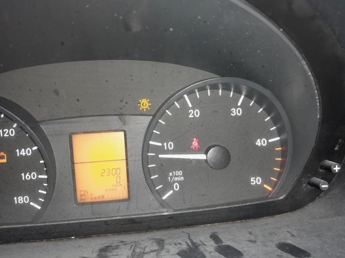 Mercedes Sprinter 3,5t 310 CDI 16V Skrotfordon (2016, WIT UNI)