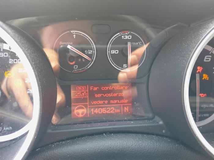 Alfa Romeo Giulietta 1.4 TB 16V MultiAir Sloopvoertuig (2012, Licht, Muisgrijs)