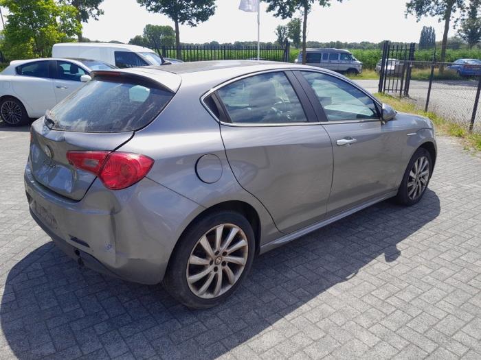 Alfa Romeo Giulietta 1.4 TB 16V MultiAir Sloopvoertuig (2012, Licht, Muisgrijs)