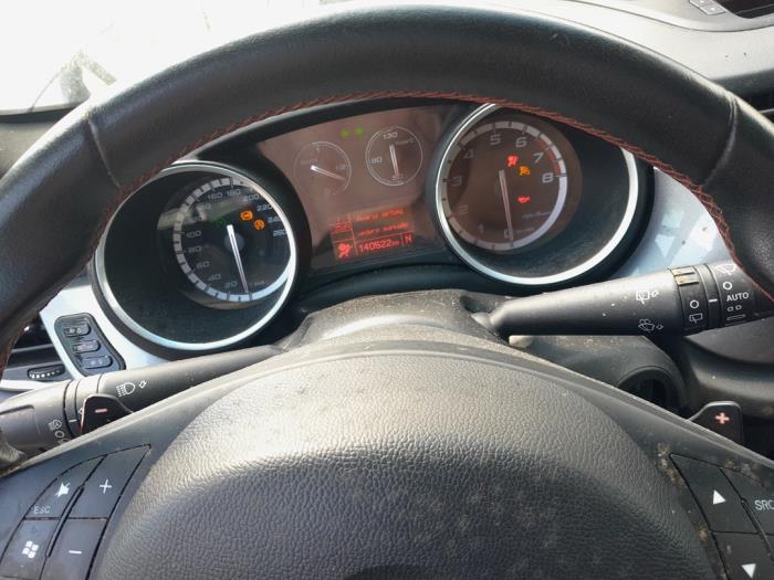 Alfa Romeo Giulietta 1.4 TB 16V MultiAir Sloopvoertuig (2012, Licht, Muisgrijs)