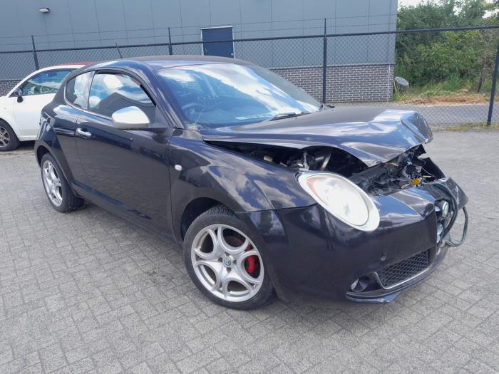 Alfa Romeo MiTo 1.4 16V Skrotfordon (2010, ZWART)