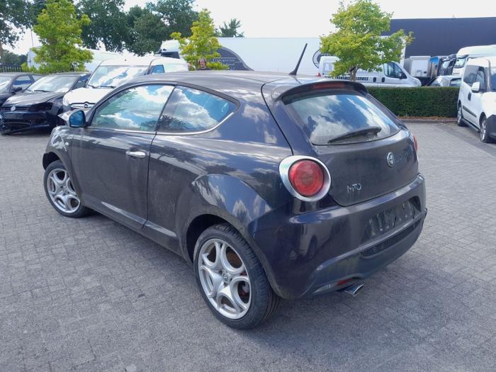 Alfa Romeo MiTo 1.4 16V Skrotfordon (2010, ZWART)