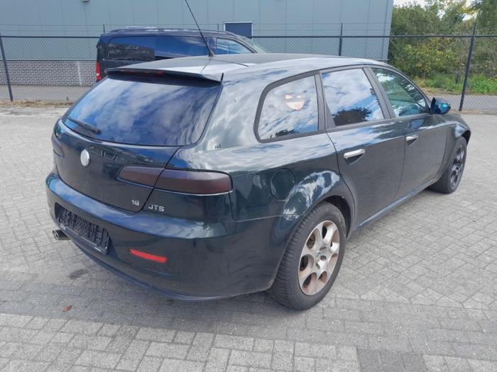 Alfa Romeo 159 1.9 JTS 16V Skrotfordon (2007, ZWART)