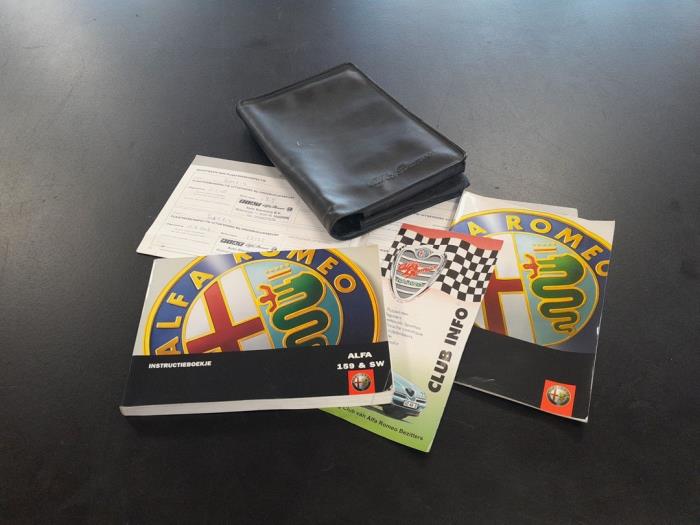 Alfa Romeo 159 1.9 JTS 16V Skrotfordon (2007, ZWART)