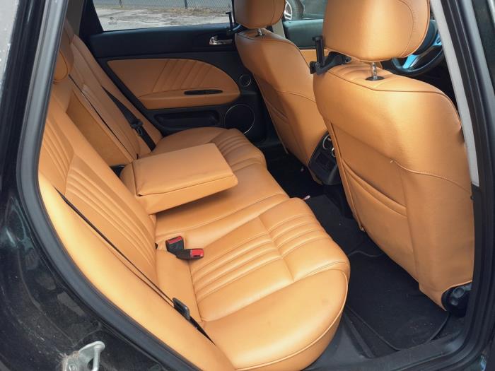 Alfa Romeo 159 1.9 JTS 16V Skrotfordon (2007, ZWART)