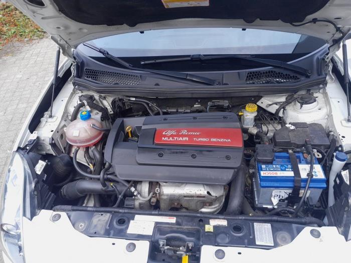 Alfa Romeo Giulietta 1.4 TB 16V MultiAir Sloopvoertuig (2014, Wit)