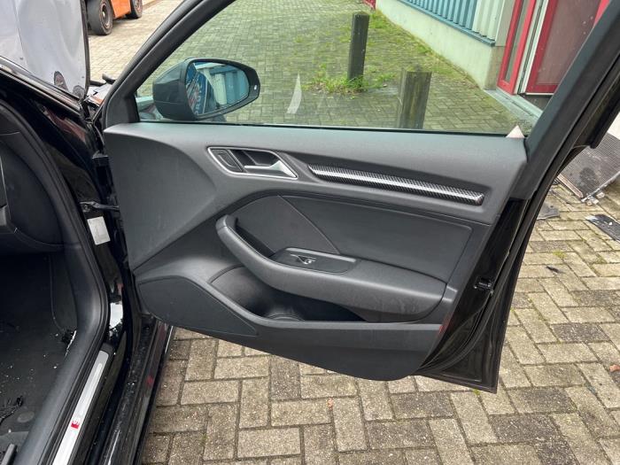 Audi A3 Sportback 1.4 TFSI ACT Ultra 16V Skrotfordon (2016, ZWART)