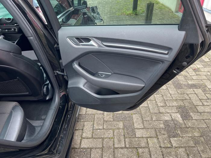 Audi A3 Sportback 1.4 TFSI ACT Ultra 16V Skrotfordon (2016, ZWART)