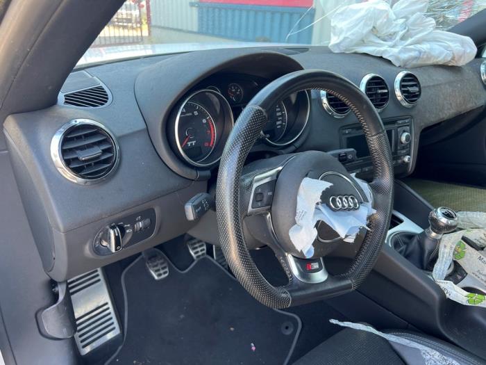 Audi TT Roadster 1.8 TFSI 16V Sloopvoertuig (2011, Wit)