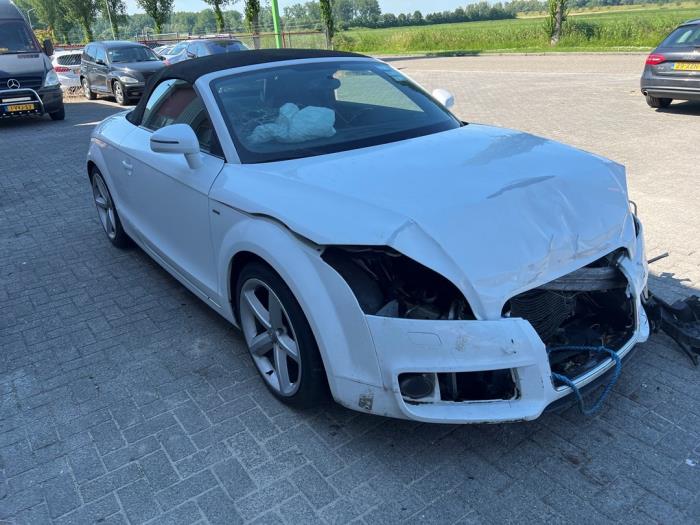 Audi TT Roadster 1.8 TFSI 16V Sloopvoertuig (2011, Wit)