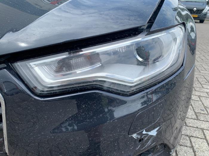 Audi A6 2.8 V6 24V FSI Skrotfordon (2012, BLAUW)