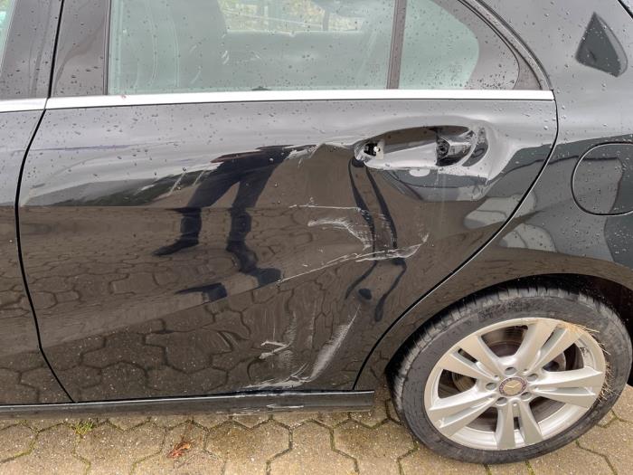 Mercedes A 1.6 A-180 16V Sloopvoertuig (2016, Zwart)