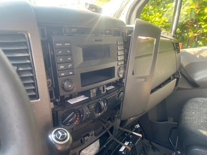 Mercedes Sprinter 3,5t 310 CDI 16V Samochód złomowany (2015, Bialy)