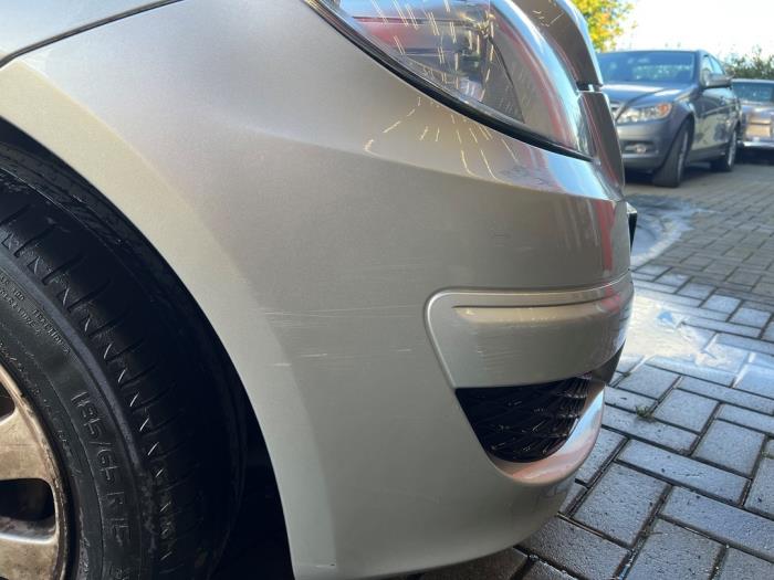 Mercedes B 1.5 B-160 16V Samochód złomowany (2011, Szary)